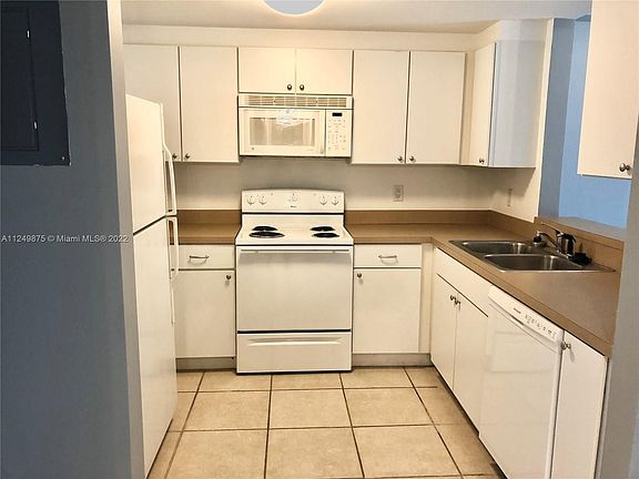 5th image of 1250 S Miami Ave APT 1012