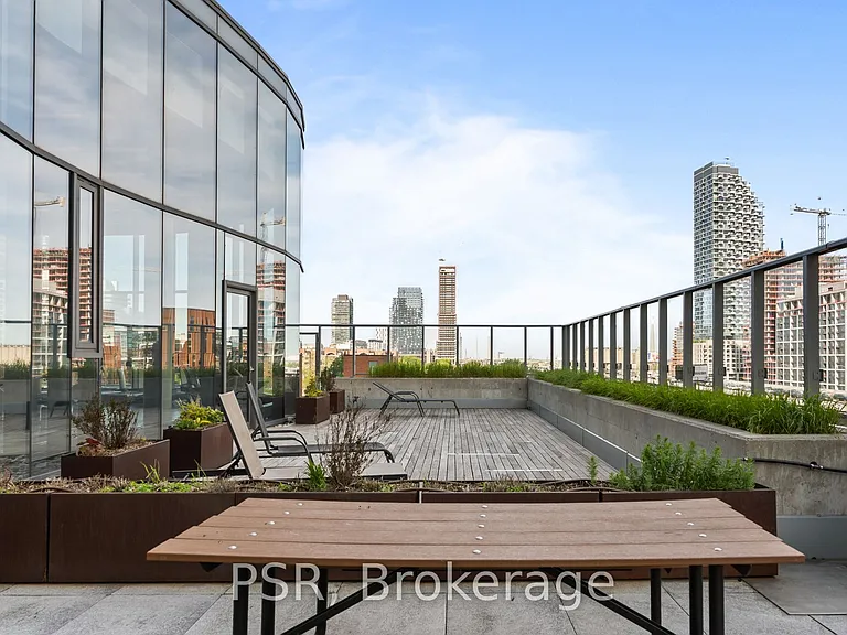 1 Market St #1011 — Photo 17