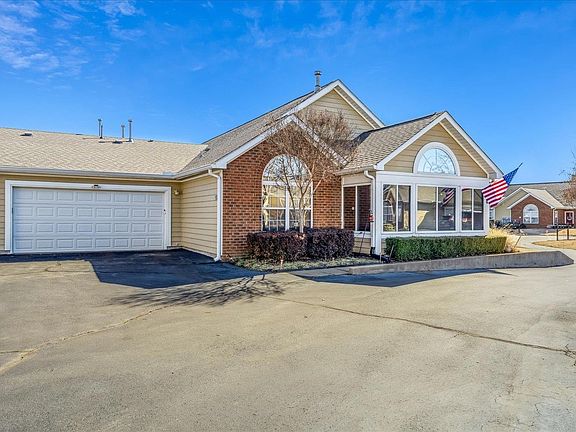 5th image of 7420 Appling Club Cir #119