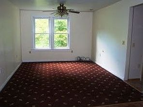 4th image of 75 McKenny Ln