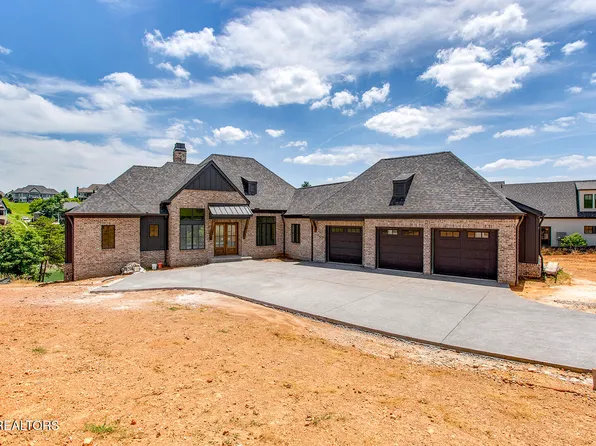 205 Admiral Ct, Lenoir City, TN 37772