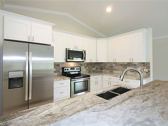 4th image of 4548 SW 16th Place Cpe