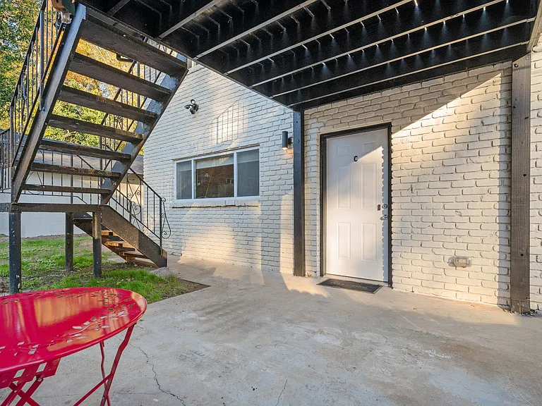 1591 Harvard Ave #C — Photo 29