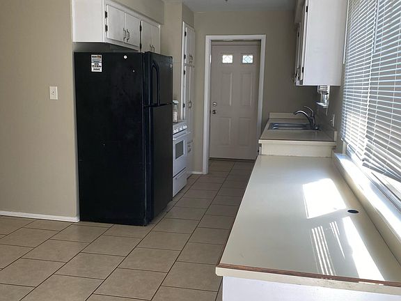 2nd image of 11301 Royal Grand