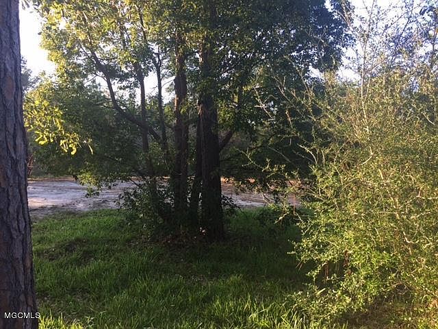 2nd image of 111 Eleanor Dr