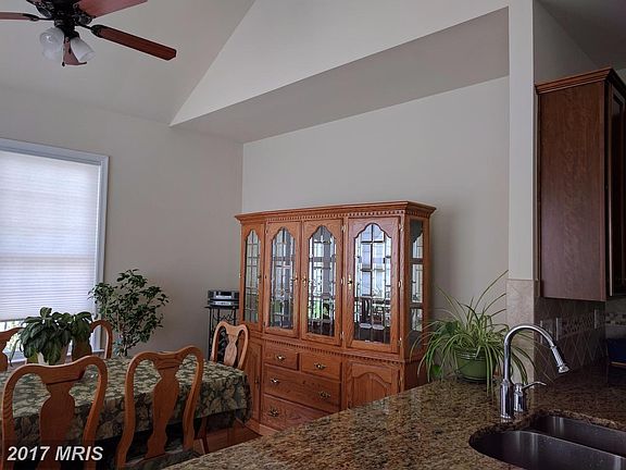 5th image of 44425 Blueridge Meadows Dr