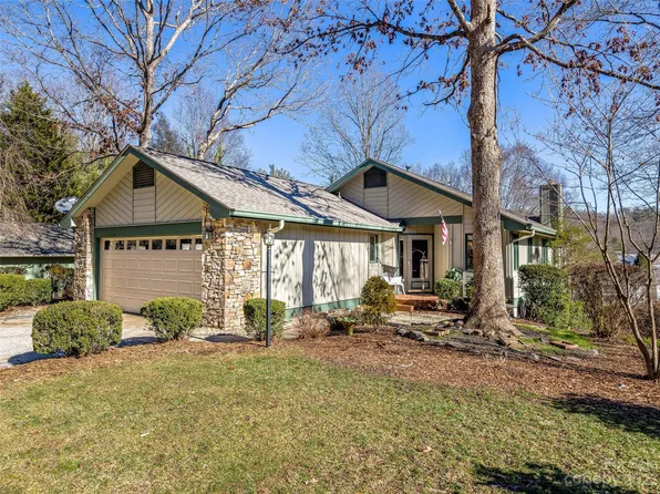 3000 Golfside Ln, Hendersonville, NC 28739
