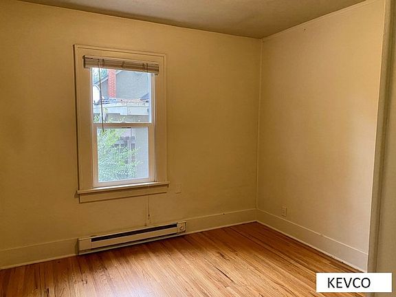 4th image of 208 E Pitkin St