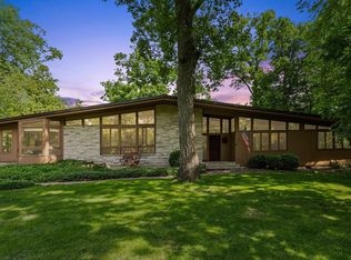 6 Winter Ridge Rd, Waterloo, IA 50701