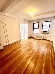 Rented by R New York