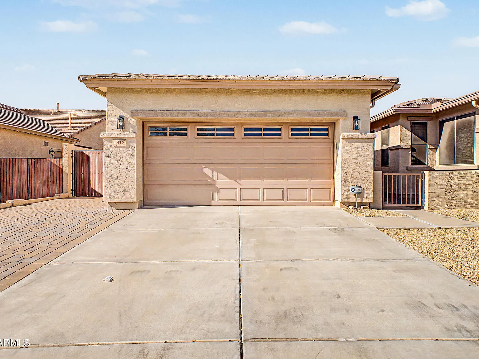 4 bed, 3.0 bath, 2174 sqft, $2,950 — Photo 2