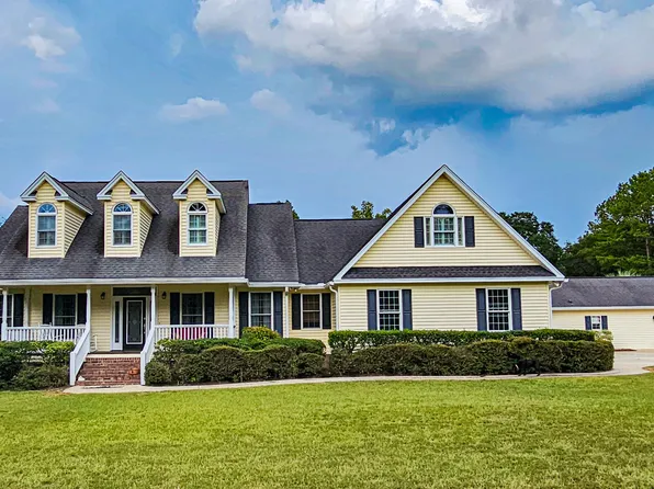 220 Sandy Springs Cir, Walterboro, SC 29488