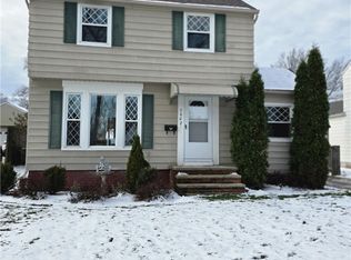 6802 Parma Park Blvd, Parma Heights, OH 44130