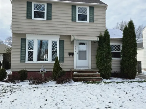 6802 Parma Park Blvd, Parma Heights, OH 44130