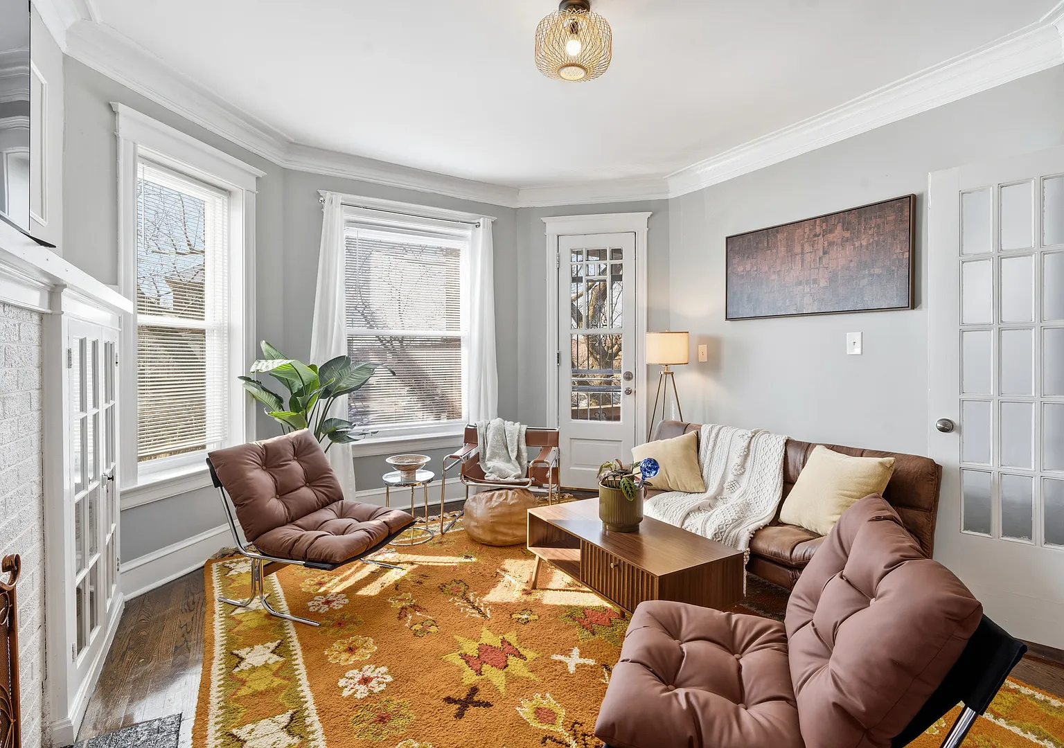 3 bed, 1300 sqft, $2,000 — Photo 4