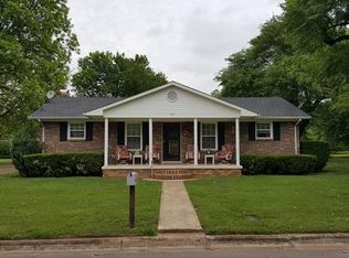424 2nd St, Lawrenceburg, TN 38464