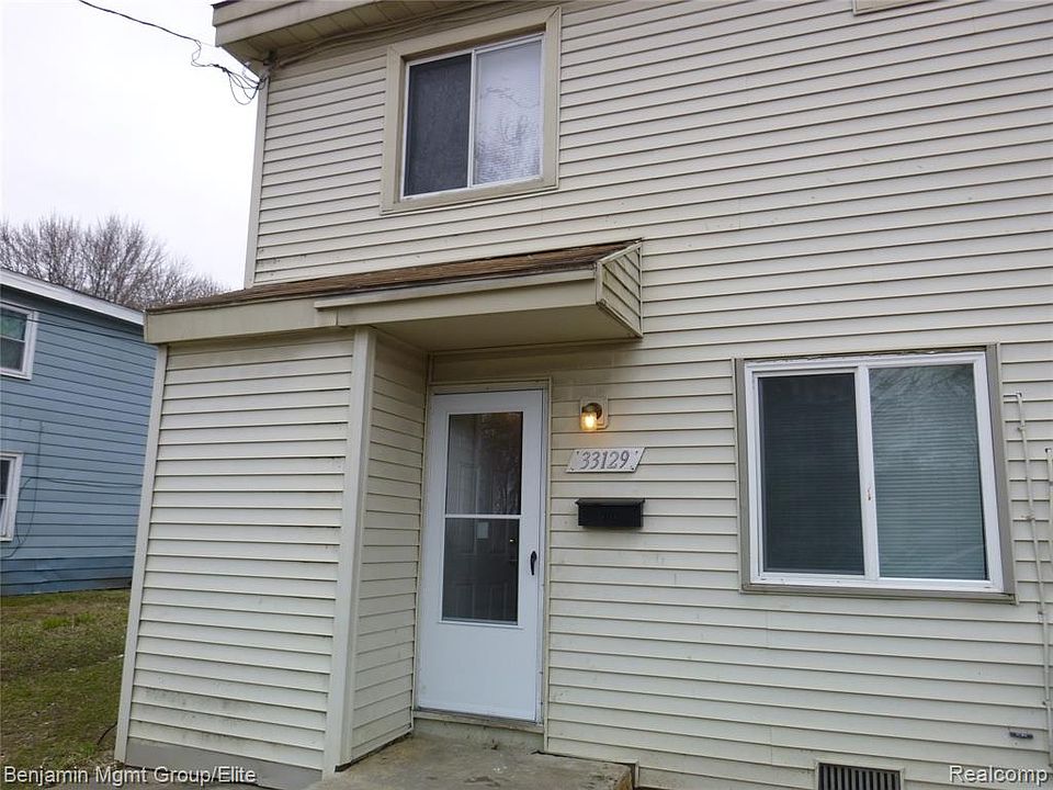 1st image of 33129 Alberta Ct