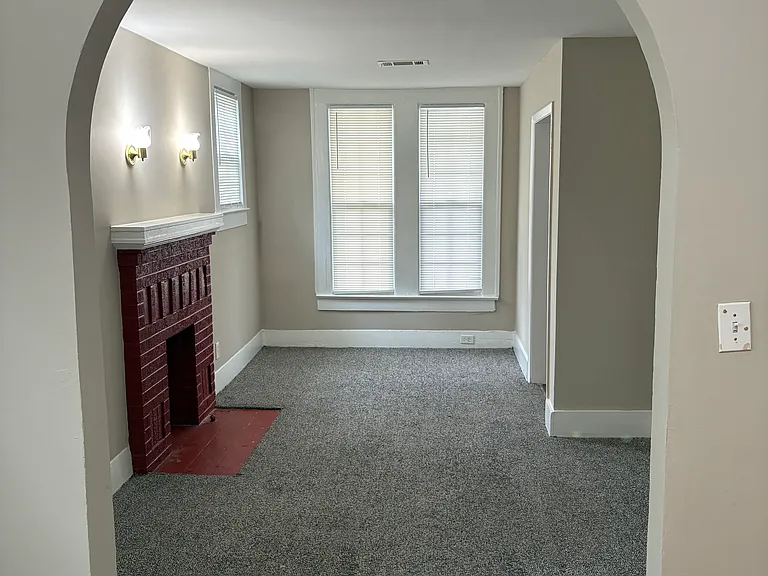 961 Lena St NW #A — Photo 5