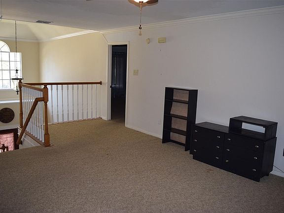 5th image of 2114 Country Mile Ln