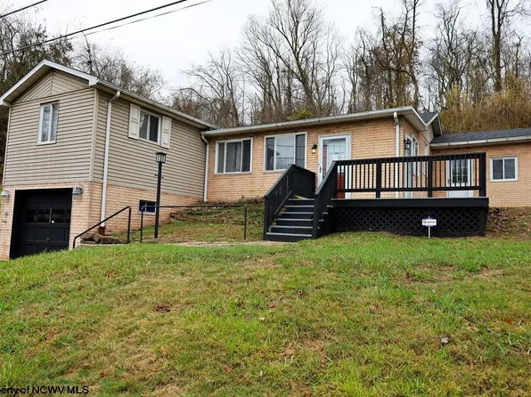 1149 Eastwood Dr, Fairmont, WV 26554