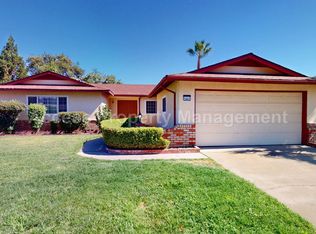1441 Montclair Dr, Modesto, CA 95350