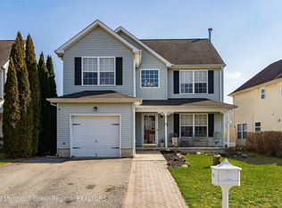 9 Marlin Dr, Bayville, NJ 08721