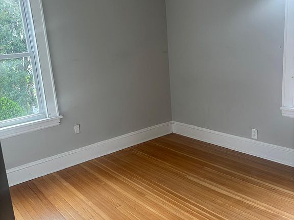 2nd image of 1663 Barnum Ave #2-0