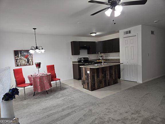 2nd image of 2113 Pine Tree Trl