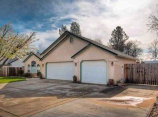 5819 Beaumont Dr, Redding, CA 96003
