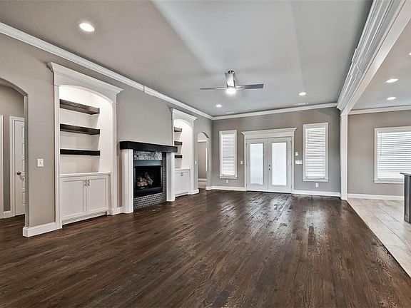 2nd image of 1731 Ella Pl