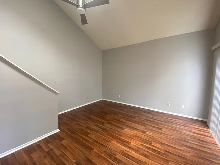 13301 Broadhurst Loop — Photo 6