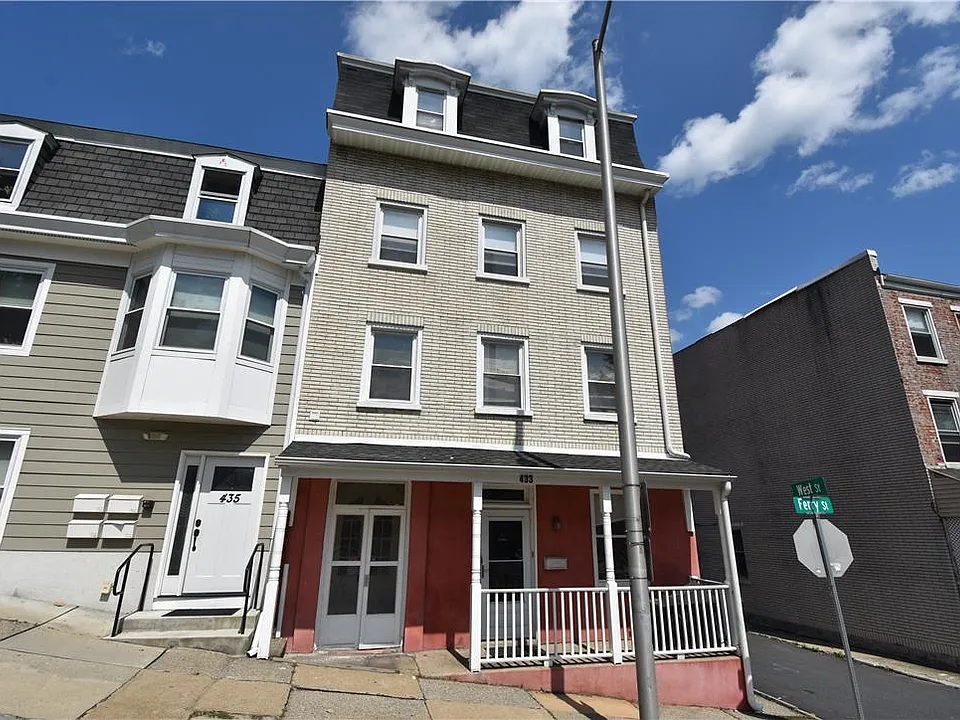 433 Ferry St #3