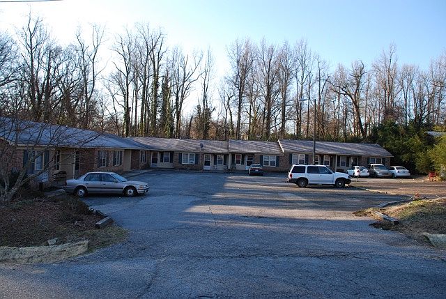 1st image of 224 Stratford Rd #H