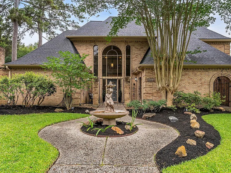 2607 Laurel Ridge Dr — Photo 4
