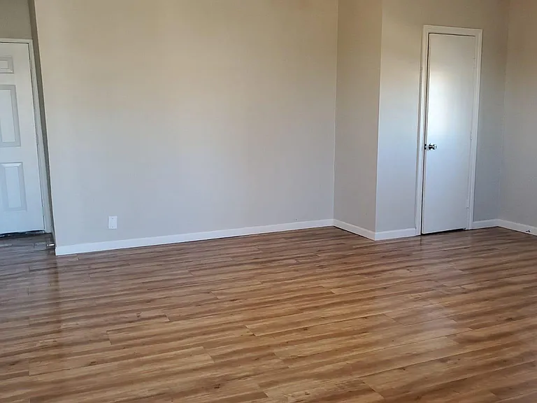 202 McElroy St — Photo 18