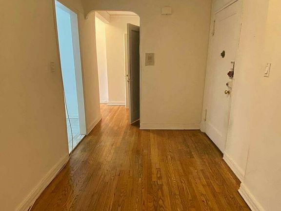 5th image of 83-43 118th St #Ee