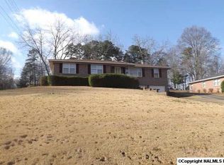 1212 Elaine St, Gadsden, AL 35901