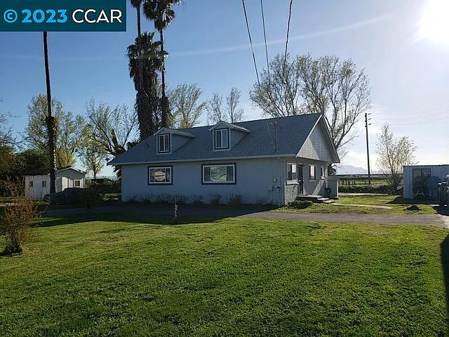 5215 Sandmound Blvd photo 1