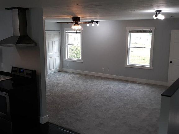 5th image of 1281 E Short St