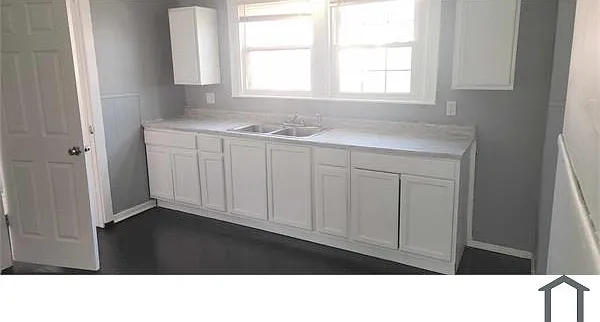 3992 Beaconsfield St #2 — Photo 18