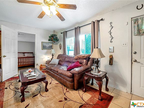 5th image of 404 N 6th St