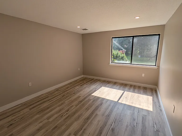 48A116 Avonwood Rd #116 — Photo 11