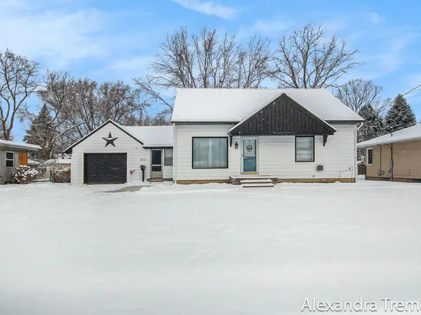 3931 Navaho St SW, Grandville, MI 49418