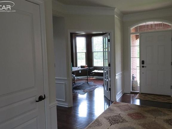 5th image of 6418 Amber Ln