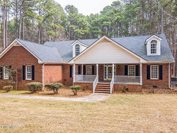 3rd image of 6709 Windchase Drive