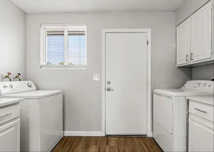 370 Benton St #5 — Photo 6