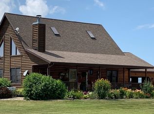 3047 E 11th Rd, Utica, IL 61373