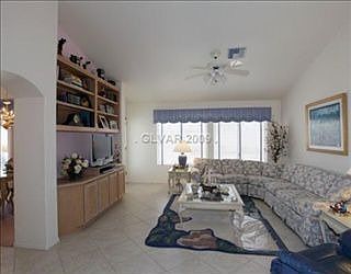 3rd image of 9829 Kernville Dr