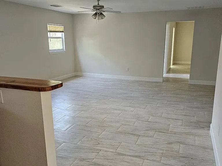 2013 SE Dock St — Photo 14