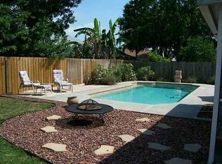 8918 Eastman Dr, Tampa, FL 33626